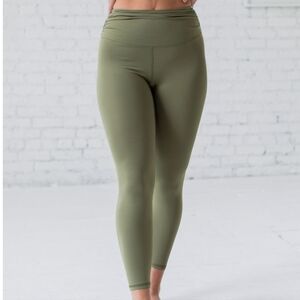 Savvi Women'sVivian Legging Medium Ruched Wide Waistband  — Conscious Collection